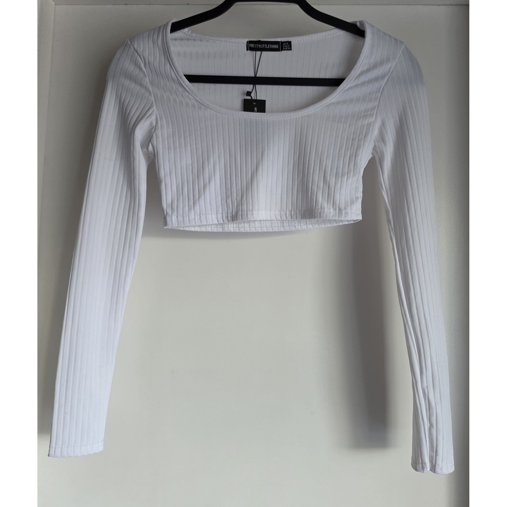 NWT PrettyLittleThing Crop Top Size 6 White Ribbed Long Sleeve Scoop Neck